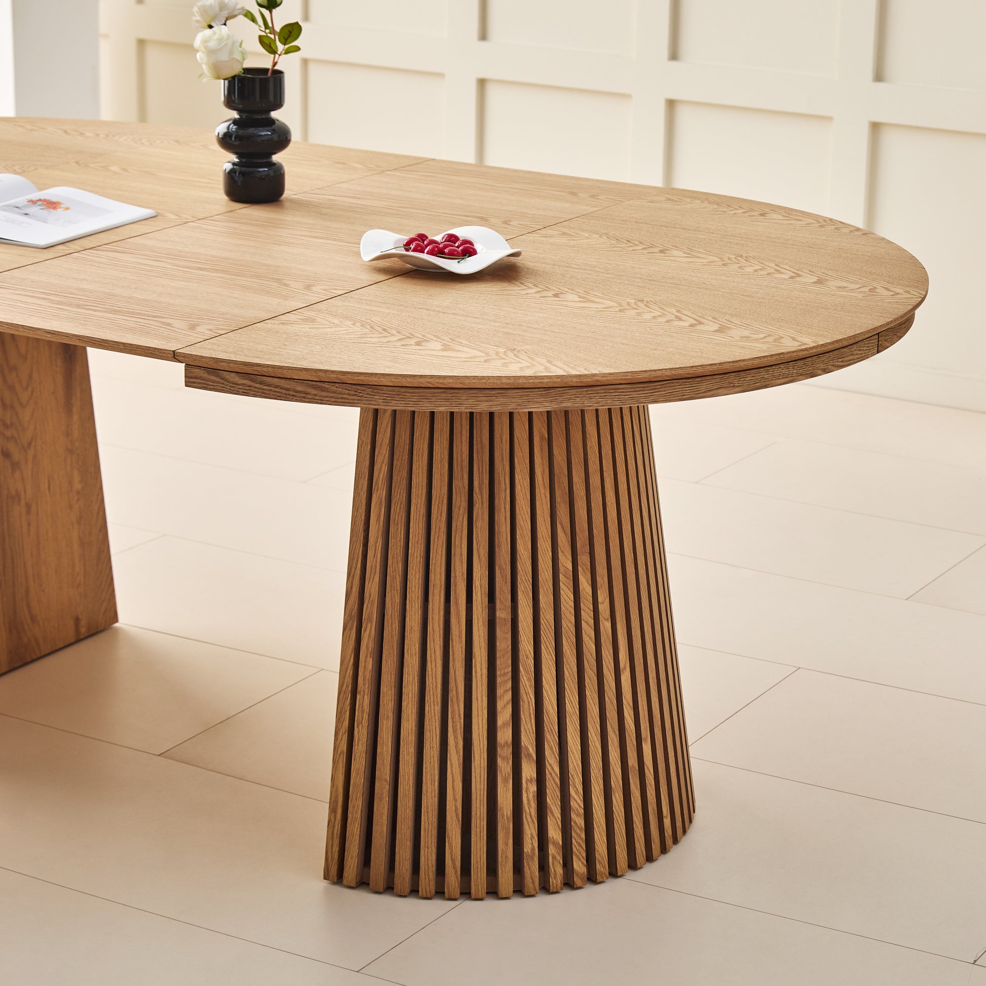 Thickened dining table